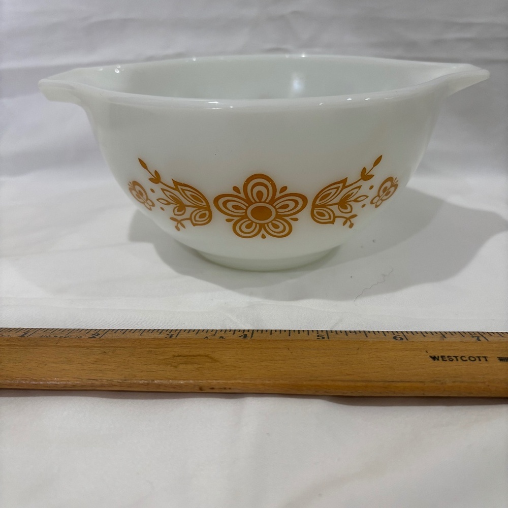Vintage Pyrex Casserole or Mixing Bowl